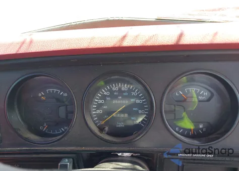 1993 Dodge W-Series W150 from USA, damaged, VIN 1B7HM16Y5PS150498